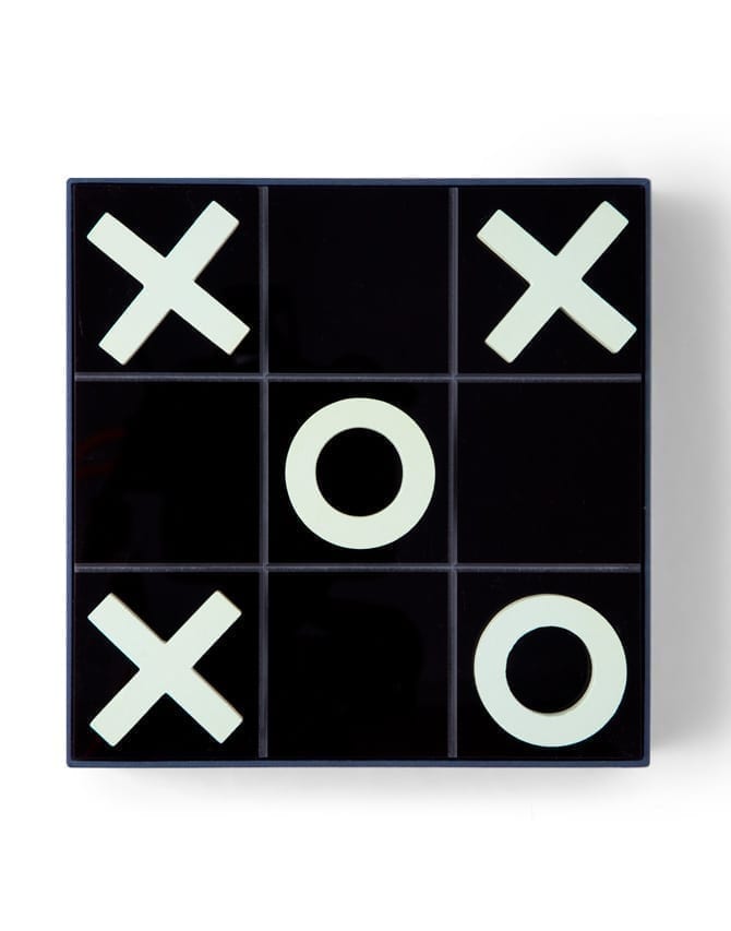 Tic Tac Toe kahvipöytäpeli – MDF-puinen pelilauta ja puiset nappulat