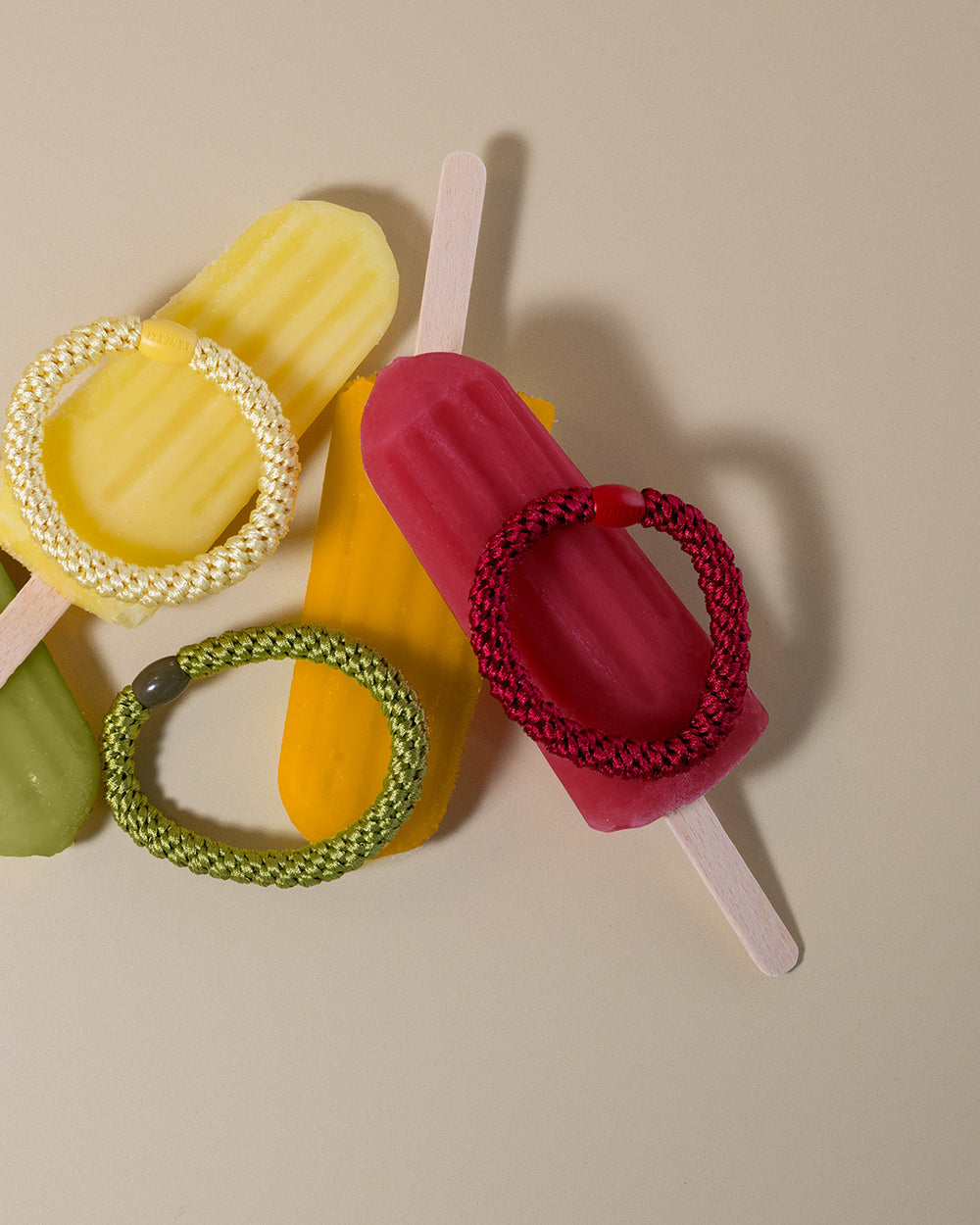 KKNEKKI hair tie red