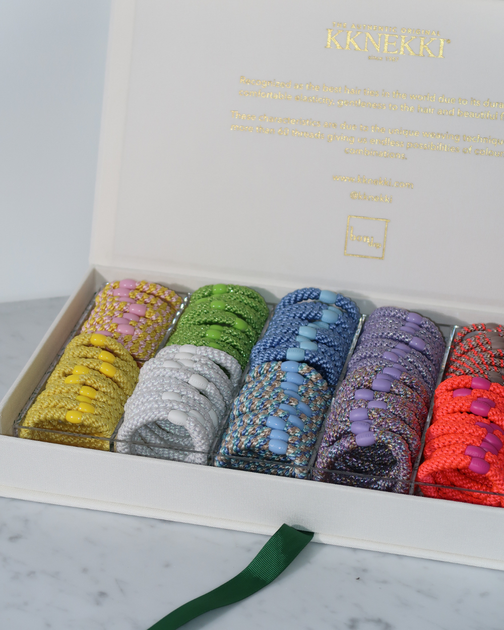 KKNEKKI hair tie white glitter